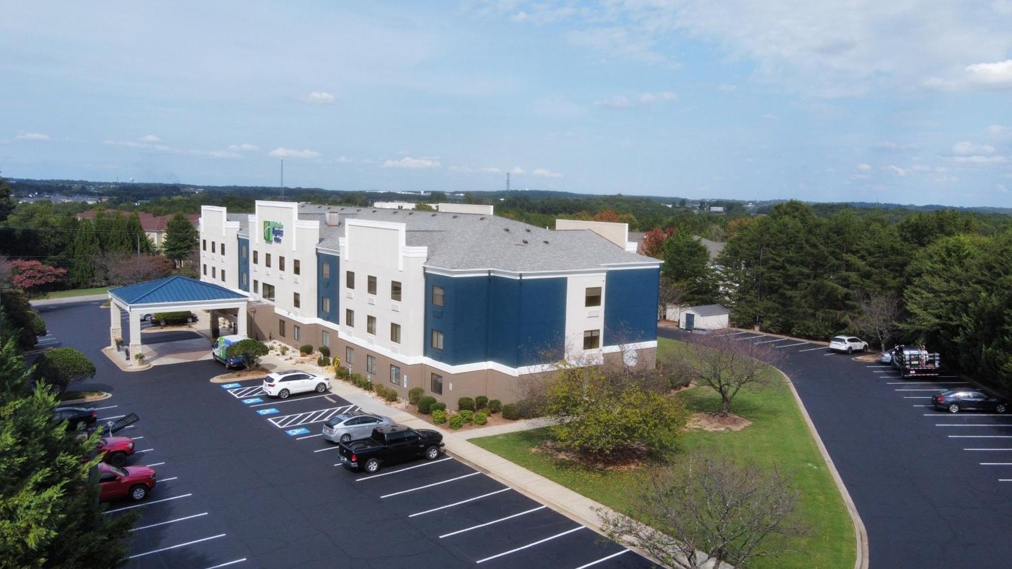 Holiday Inn Express & Suites Greenville Airport I85 By Ihg Buitenkant foto