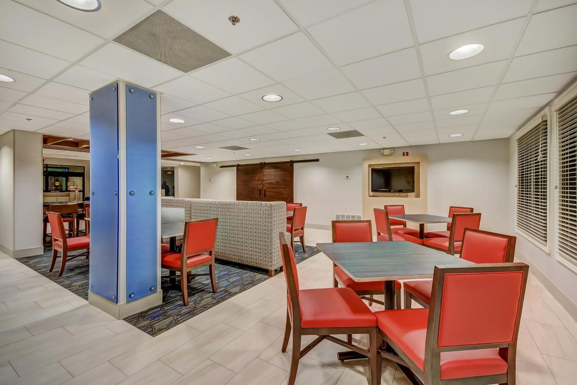 Holiday Inn Express & Suites Greenville Airport I85 By Ihg Buitenkant foto