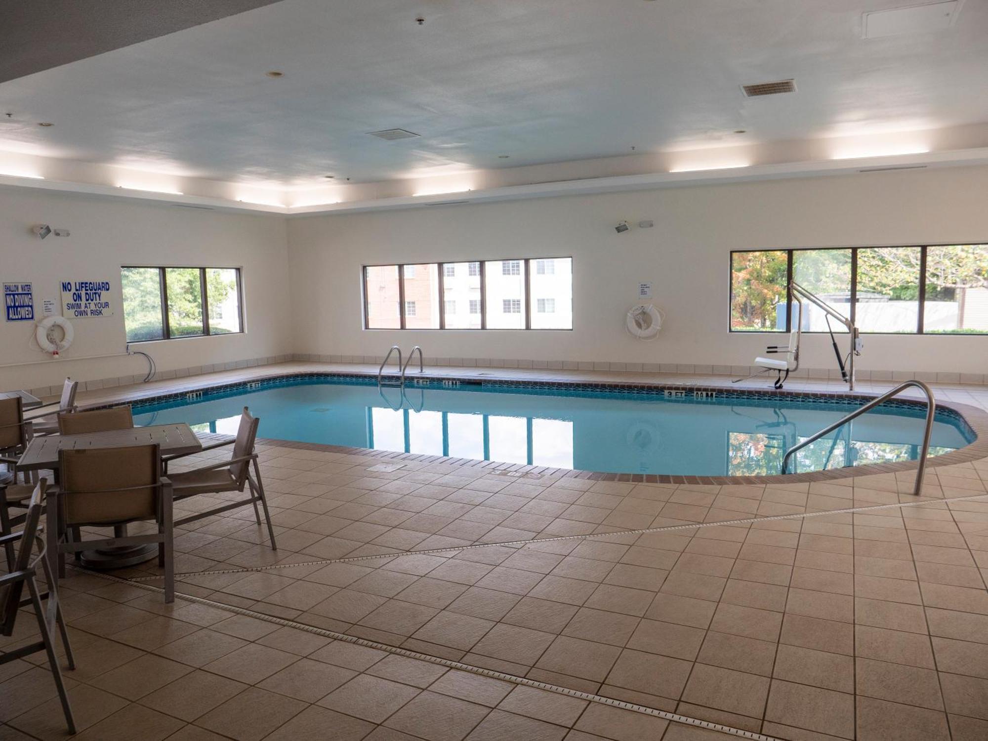 Holiday Inn Express & Suites Greenville Airport I85 By Ihg Buitenkant foto